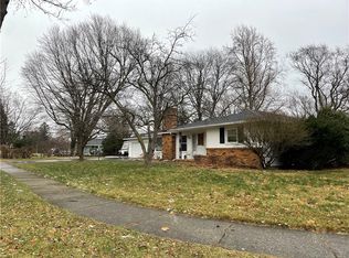 138 Pine Tree Ln, Rochester, NY 14617