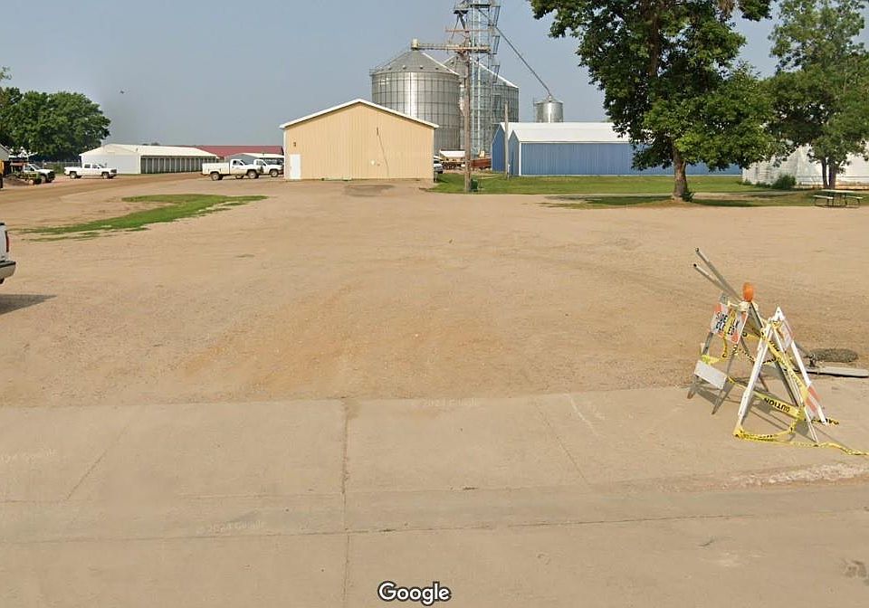2nd image of 109 S Main Ave
