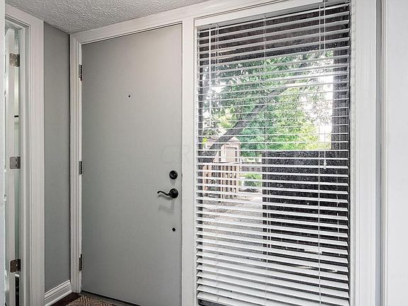 3rd image of 5090 Grasshopper Ln