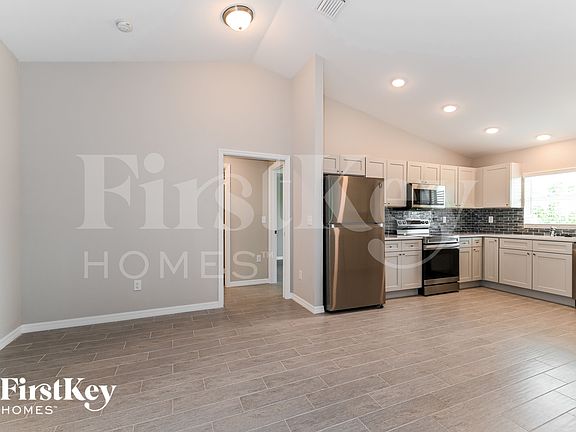 4th image of 1111 NW 15th St