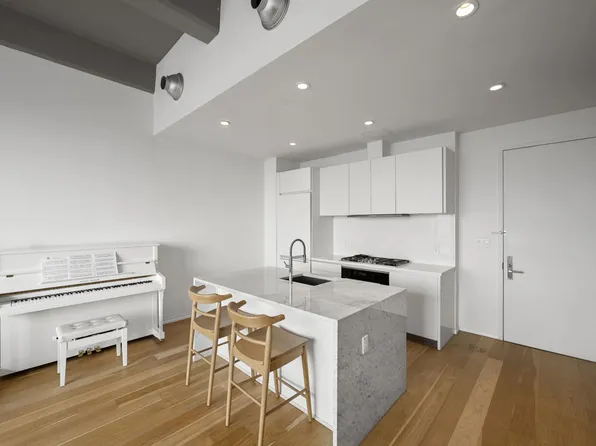 160 Imlay Street image 5 of 13