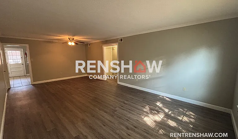 3210 Thirteen Colony Mall #3A — Photo 3