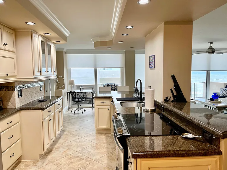 4200 N Ocean Dr #1-806 — Photo 17