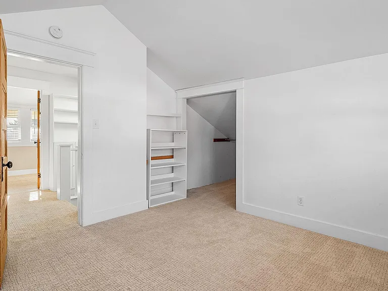 18441 Nelson Pl NE — Photo 32