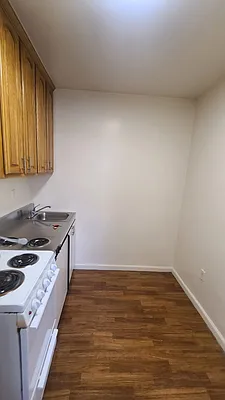 Rented by AYD Realty Inc | media 8