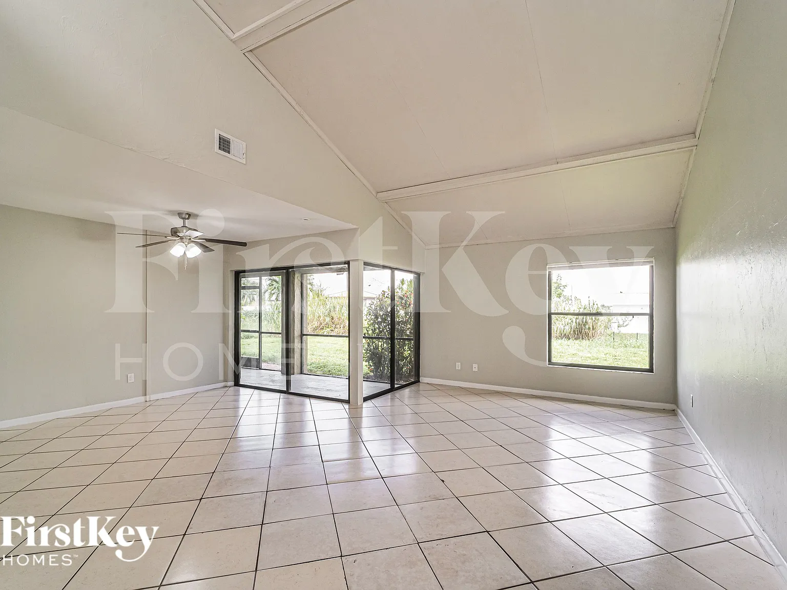 3 bed, 2.0 bath, 1628 sqft, $1,710 — Photo 3