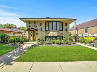 7240 W 61st Pl, Summit, IL 60501