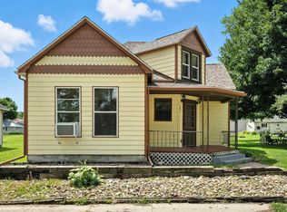 205 Hall Ave, Lowden, IA 52255