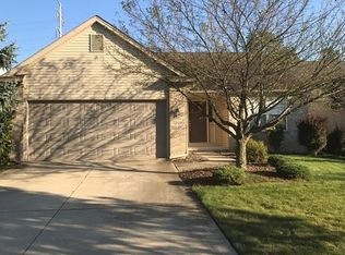 7029 Offshore Dr, Maumee, OH 43537