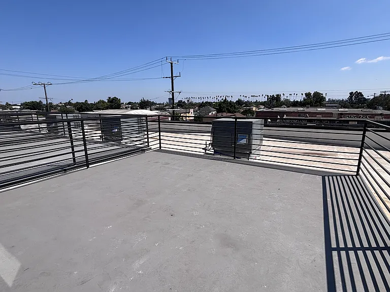 4020 Avalon Blvd #210 — Photo 11