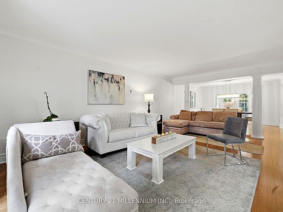 5th image of 55 Ridgehill Dr