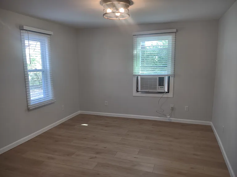 143 Morrison St #3 — Photo 6