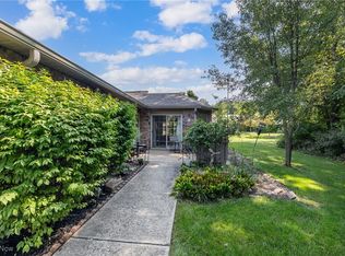 2866 Shakespeare Ln, Avon, OH 44011