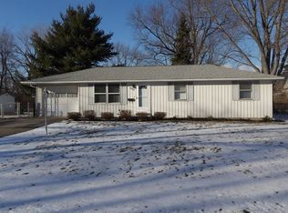 8120 W Cooley St, Yorktown, IN 47396