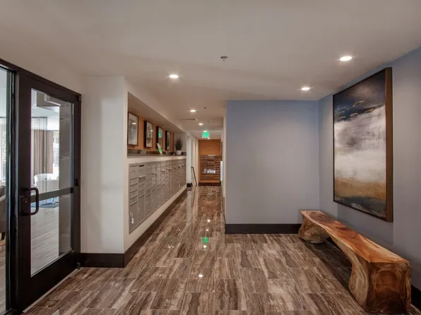 Lexington Apartments