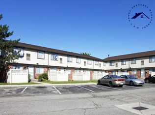 24981 Mayfair St #6, Flat Rock, MI 48134
