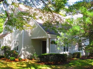 8 Berkley Ct, Briarcliff Manor, NY 10510