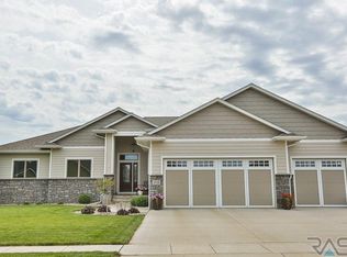 1916 S Firefly Dr, Sioux Falls, SD 57110