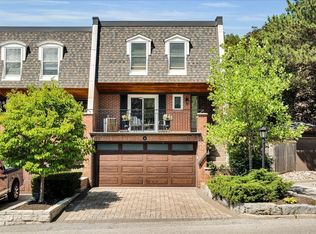 12 Quail Valley Dr #12, Markham, ON L3T 4R2