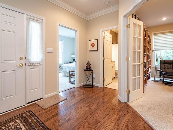 5th image of 3734 E Villa Glen Ct
