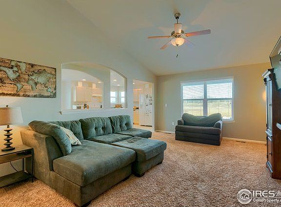 4th image of 526 Cherryridge Dr