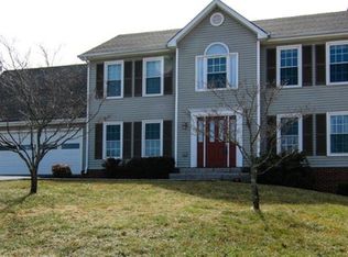 1316 Meadowview Dr, Salem, VA 24153