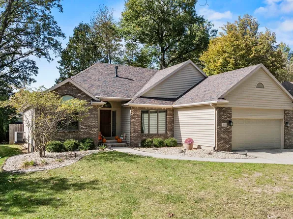 215 NW Passage Trl, Fort Wayne, IN 46825