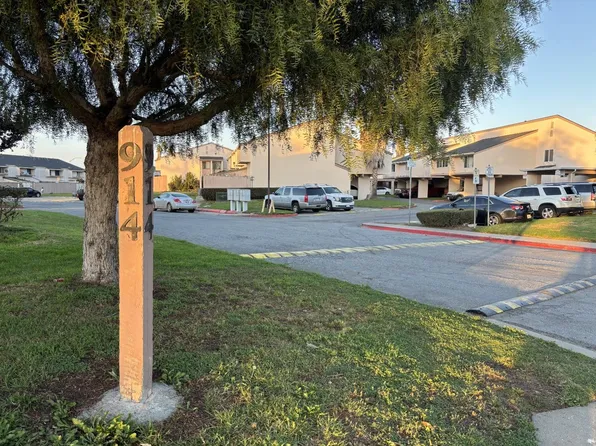 914 Acosta Plz Unit 32, Salinas, CA 93905