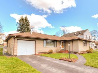 18 Orchard St, Methuen, MA 01844