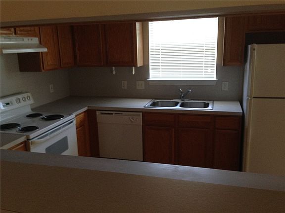 4th image of 2301 Pronghorn Ln