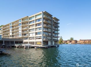 2040 43rd Ave E APT 402, Seattle, WA