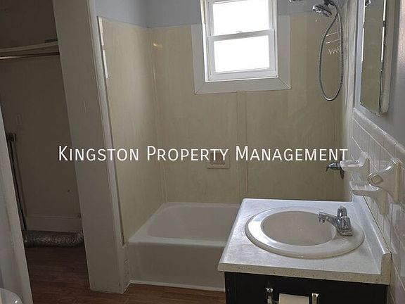 4th image of 510 E Pike St #108
