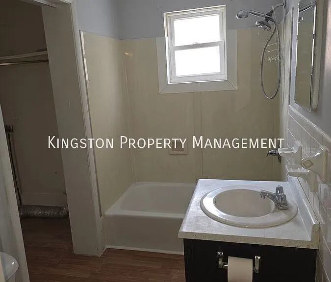 510 E Pike St #108 — Photo 4