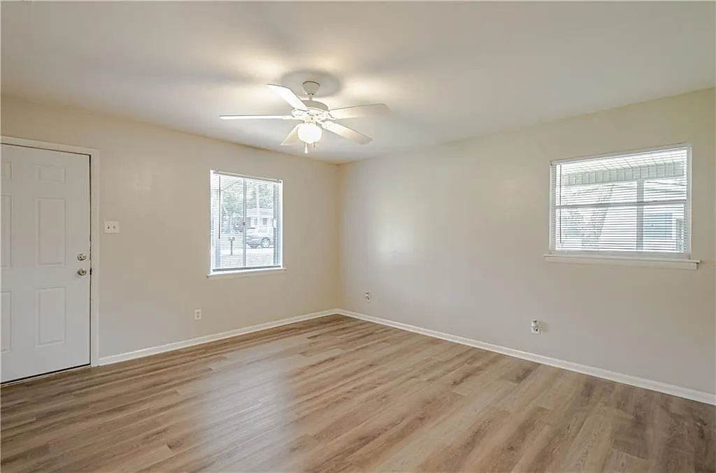 3 bed, 1.5 bath, 1000 sqft, $1,475 — Photo 3