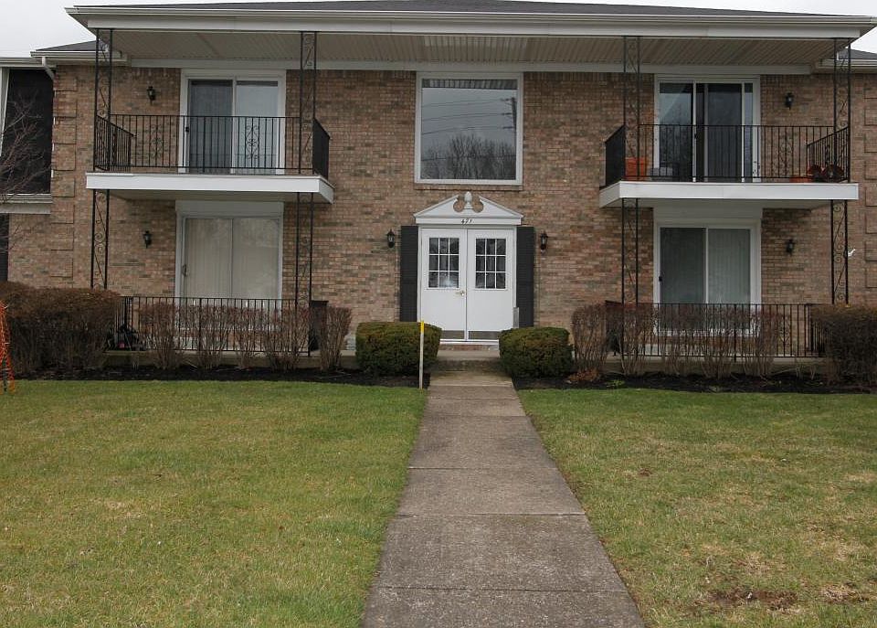 1st image of 471 Burroughs Dr APT 2