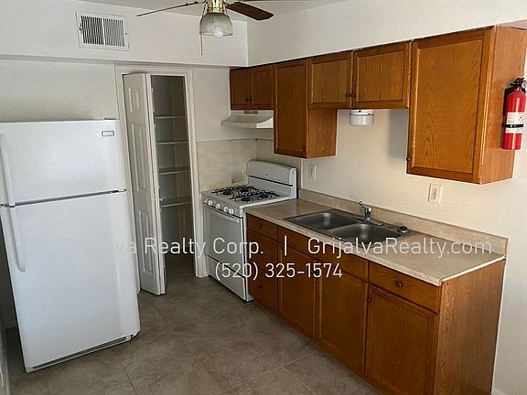3rd image of 5801 E 23rd St #5805