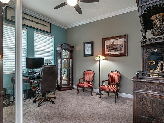 4th image of 621 Manns Harbor Dr