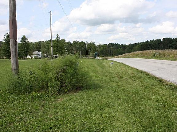 2nd image of 440 Township Road 581