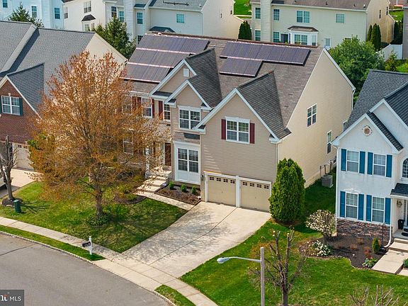 2nd image of 62 Meadow Run Rd