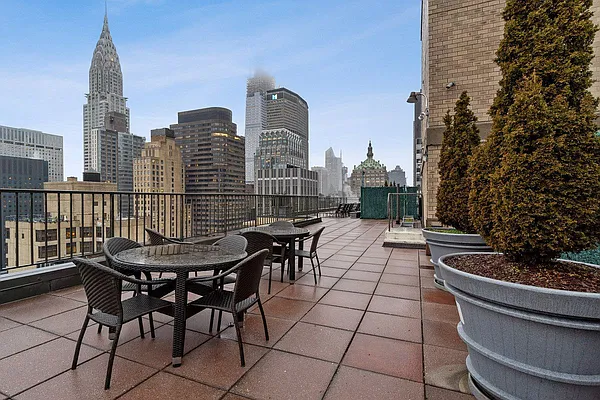 Rented by New York Realty | media 23