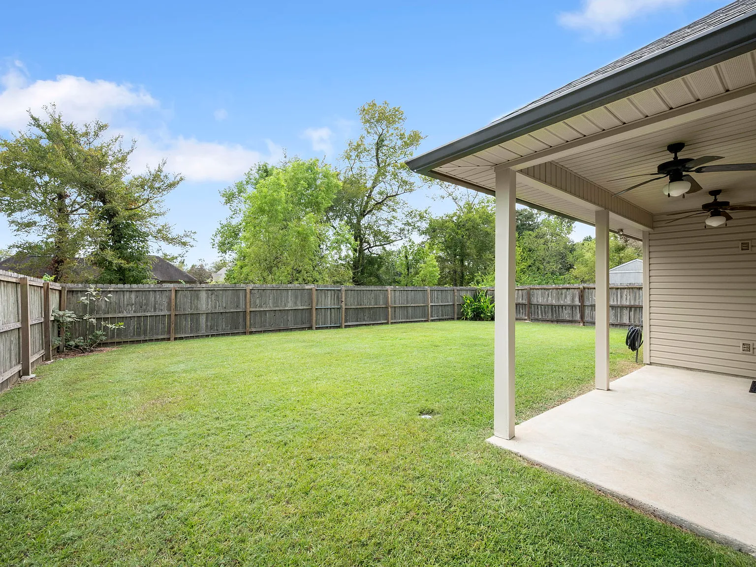 3 bed, 1766 sqft, $2,200 — Photo 4