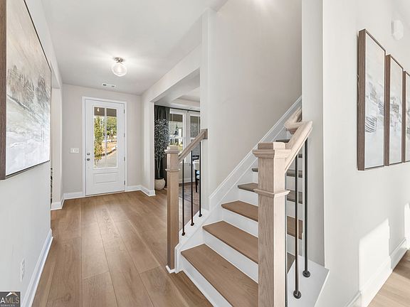 3rd image of 6935 Melody Ridge Rd