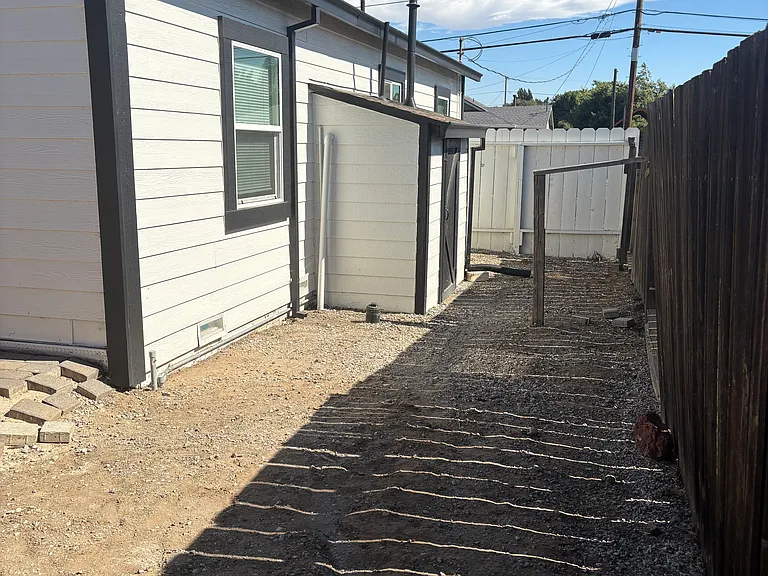 90 Malicoat Ave — Photo 14