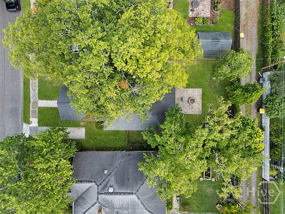 5th image of 220 E 53rd Street