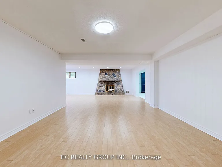 83 Fairway Heights Dr — Photo 30