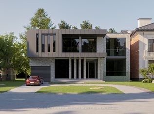 7 Lumley Ave, Toronto, ON M4G 2X3