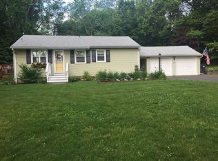 152 S Brooksvale Rd, Cheshire, CT 06410