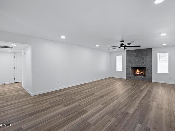 5th image of 108 E ANGELA Drive
