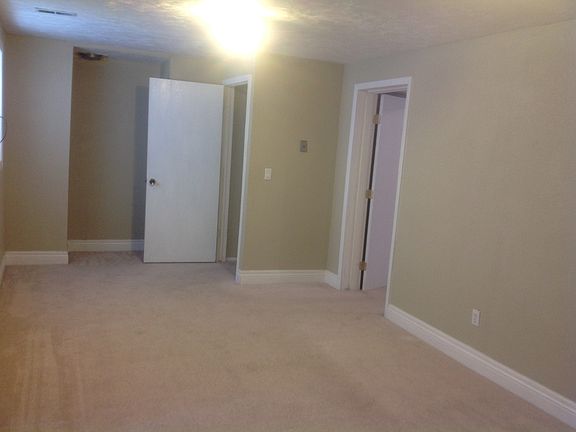 Basement livingroom