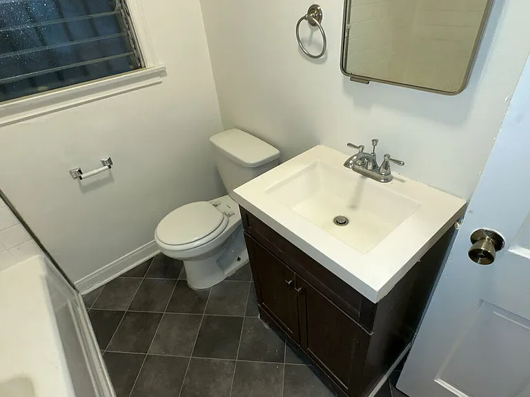 4950 Beverly Blvd #1/2 — Photo 9